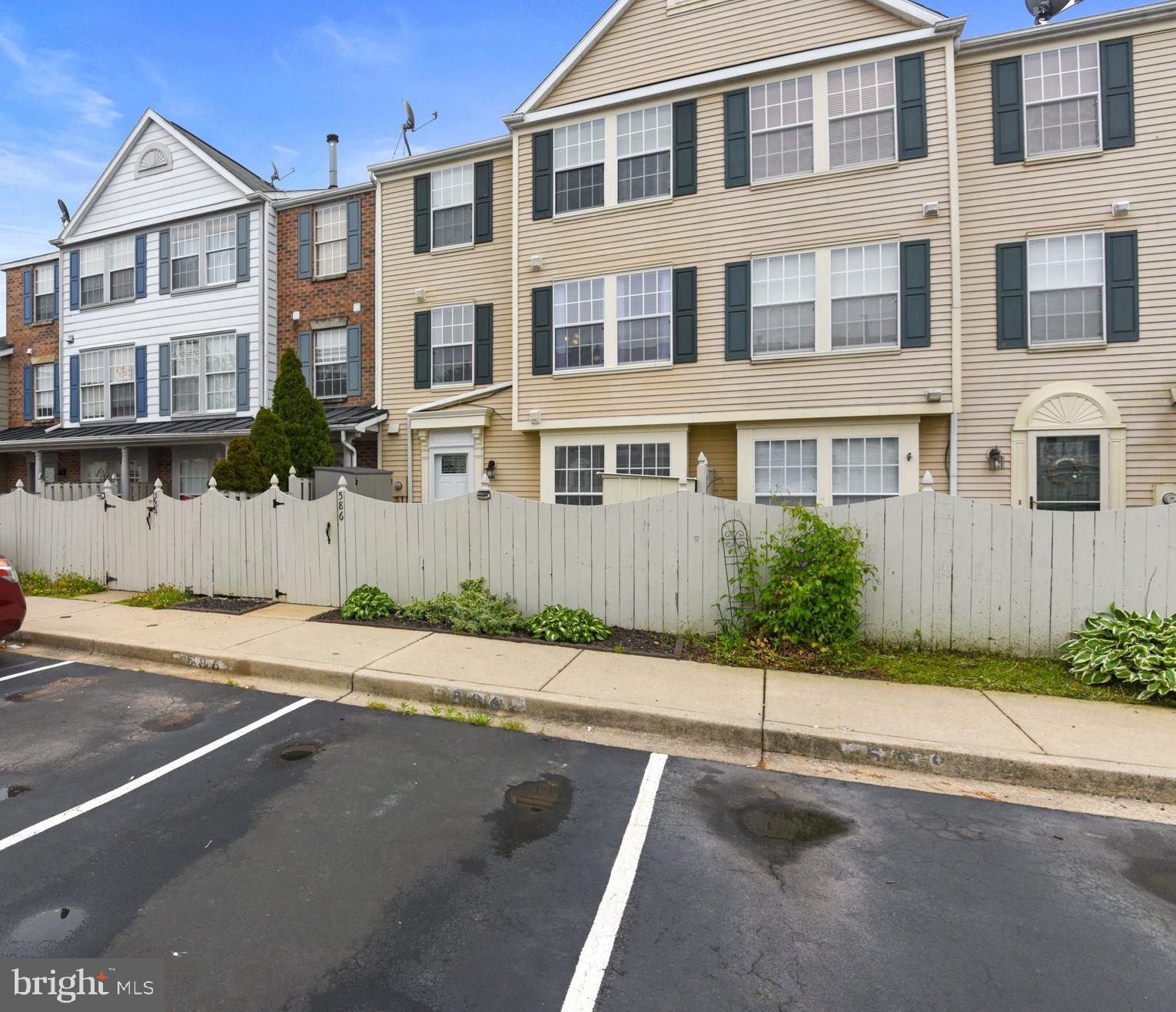 586 Cascade Way Frederick, MD 21703 - Photo 25 of 29 Gallery Image 25