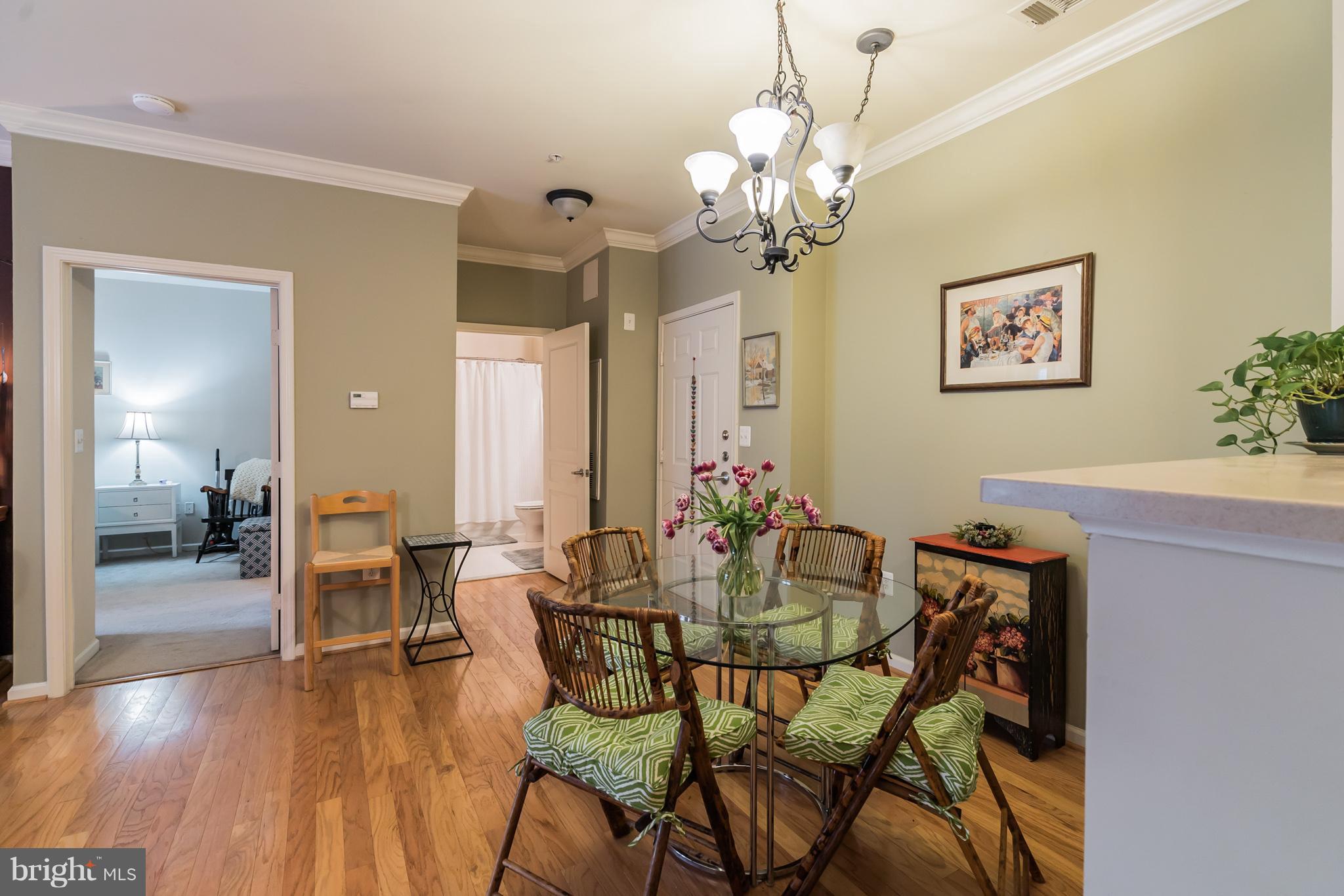 12001 Market Street, Unit 152 Reston, VA 20190 - Photo 18 of 30 Soothing Paint Colors
