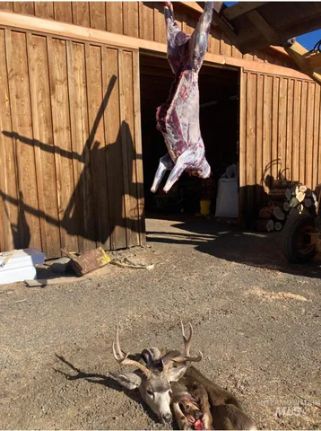 $2,400,000 | 40035 Ritter Road, Long Creek, OR 97856