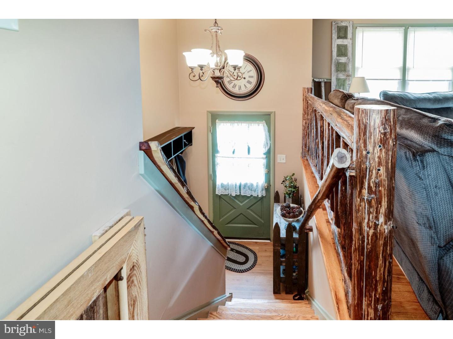 9 Alloway Aldine Road Alloway, NJ 08001 - Photo 3 of 22 Foyer