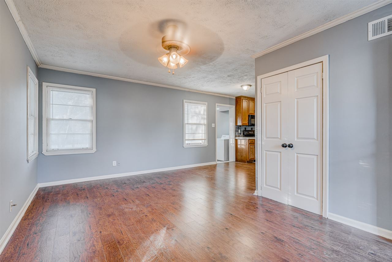1521 Hopewell Road Memphis, TN 38117 - Photo 5 of 18 Gallery Image 5