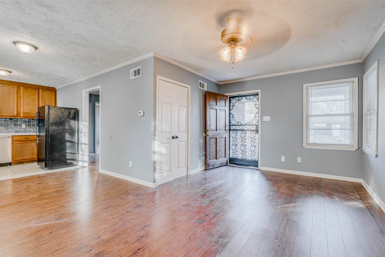 1521 Hopewell Road Memphis, TN 38117 - Photo 7 of 18 Gallery Image 7