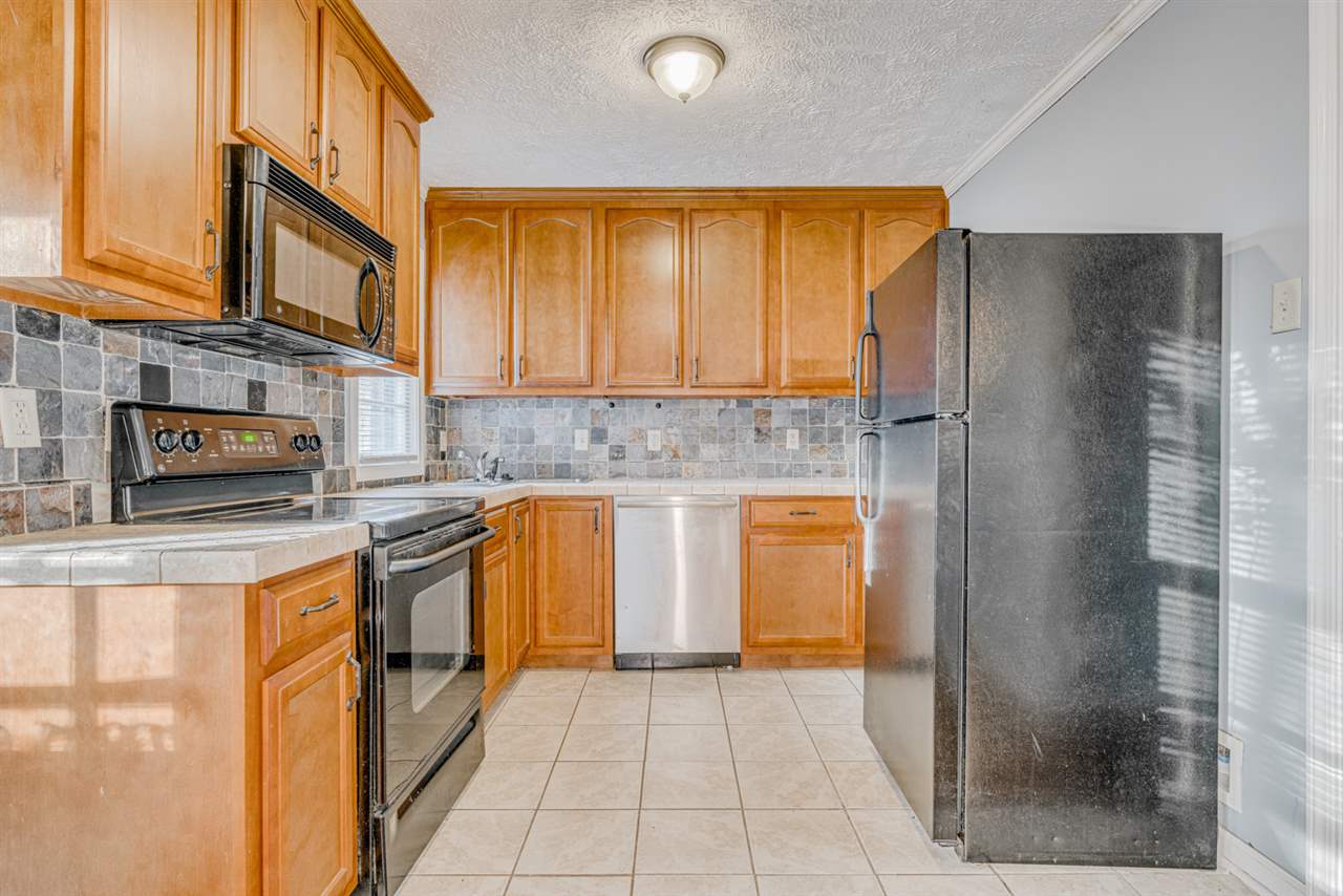1521 Hopewell Road Memphis, TN 38117 - Photo 8 of 18 Gallery Image 8