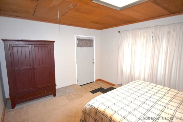 $299,999 | 28478 Redwood Circle, Rocky Mount, MO 65072