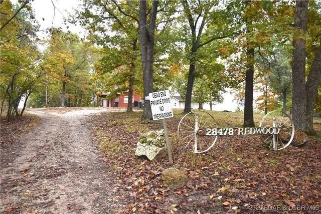 $299,999 | 28478 Redwood Circle, Rocky Mount, MO 65072