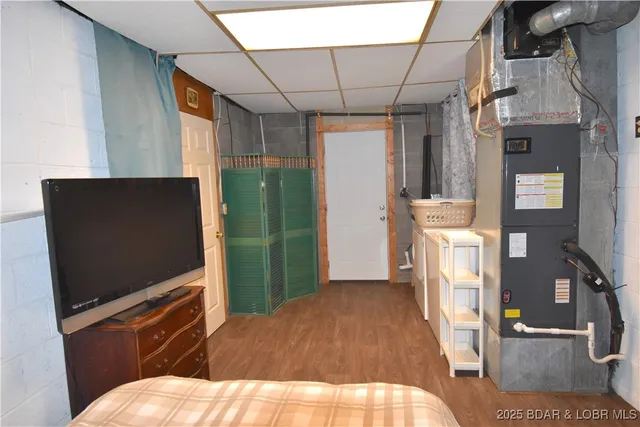 $299,999 | 28478 Redwood Circle, Rocky Mount, MO 65072