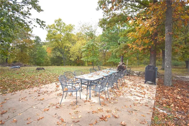 $299,999 | 28478 Redwood Circle, Rocky Mount, MO 65072