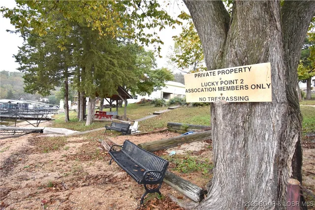 $299,999 | 28478 Redwood Circle, Rocky Mount, MO 65072