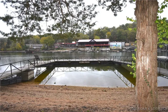 $299,999 | 28478 Redwood Circle, Rocky Mount, MO 65072