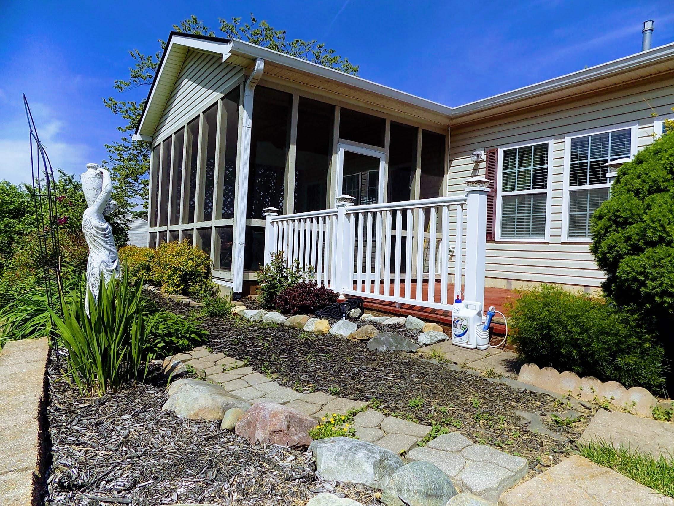 2031 Bent Creek Road Kokomo, IN 46901 - Photo 2 of 34