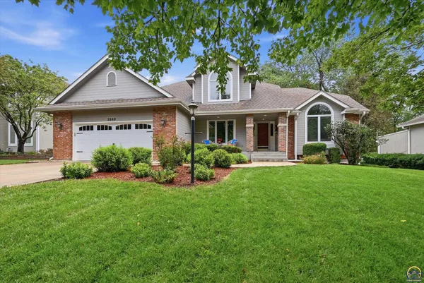 $550,000 | 3240 Southwest Mowbray Road, Topeka, KS 66614