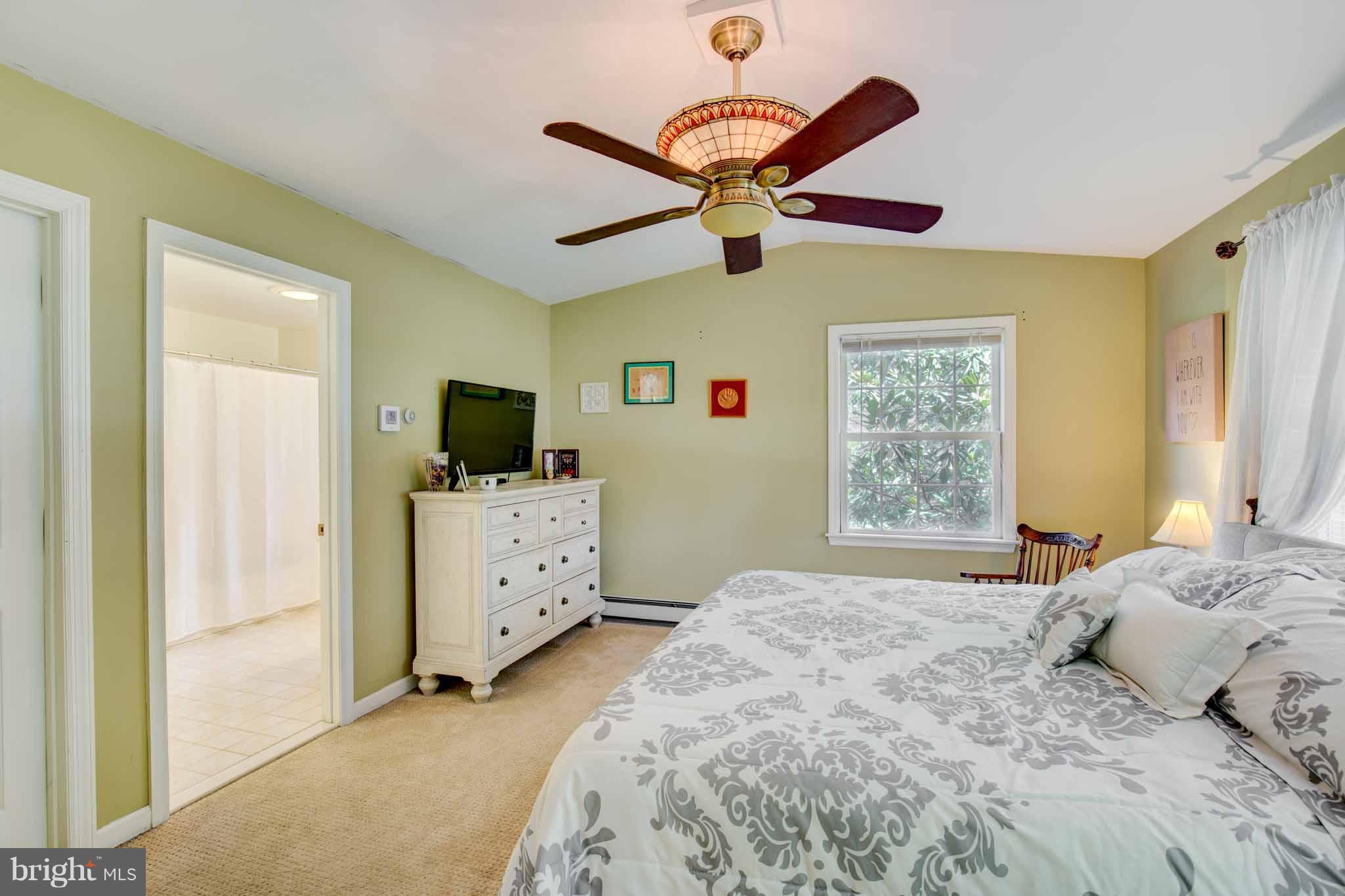 28 Greenvale Road Westminster, MD 21157 - Photo 14 of 30 Bath (Master)