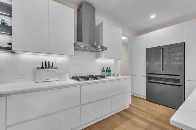 $889,900 | 47501 Verona Court, Plymouth, MI 48170