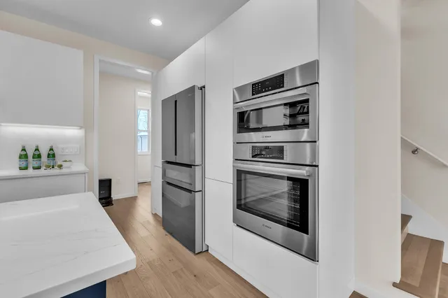 $889,900 | 47501 Verona Court, Plymouth, MI 48170