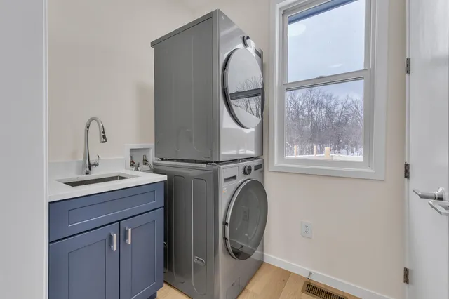 $889,900 | 47501 Verona Court, Plymouth, MI 48170