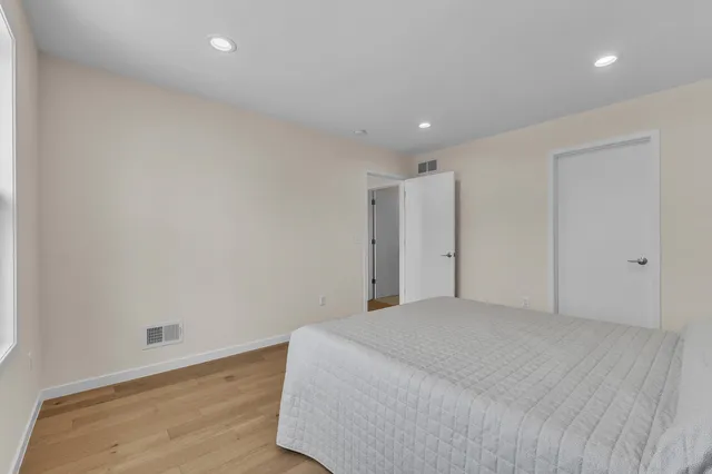 $889,900 | 47501 Verona Court, Plymouth, MI 48170