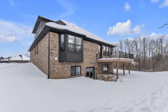 $889,900 | 47501 Verona Court, Plymouth, MI 48170
