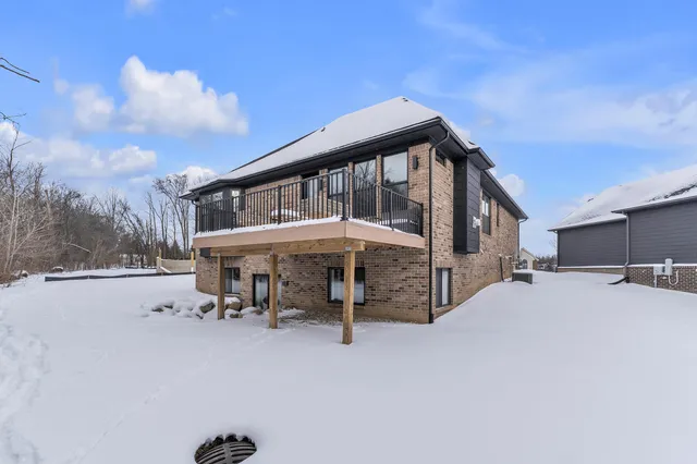 $889,900 | 47501 Verona Court, Plymouth, MI 48170