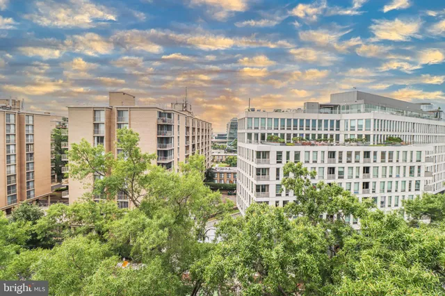 $565,000 | 700 7th Street Southwest, Unit 734, Washington, DC 20024