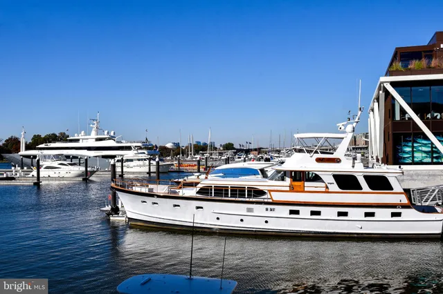 $565,000 | 700 7th Street Southwest, Unit 734, Washington, DC 20024