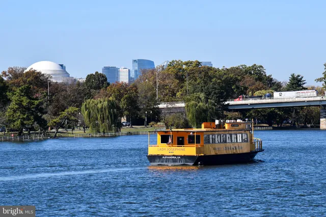 $565,000 | 700 7th Street Southwest, Unit 734, Washington, DC 20024