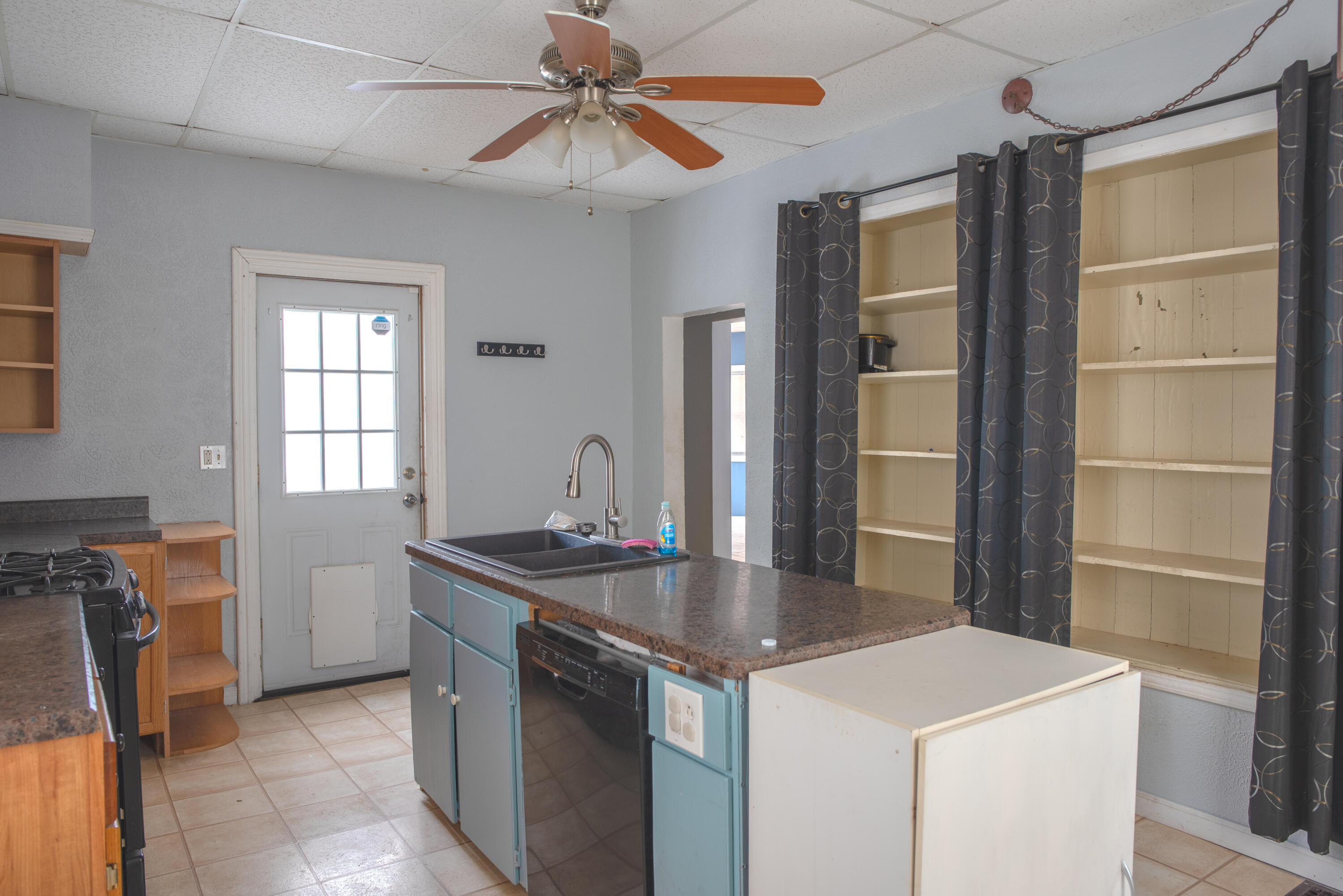611 South Street Three Rivers, MI 49093 - Photo 6 of 40 Kitchen