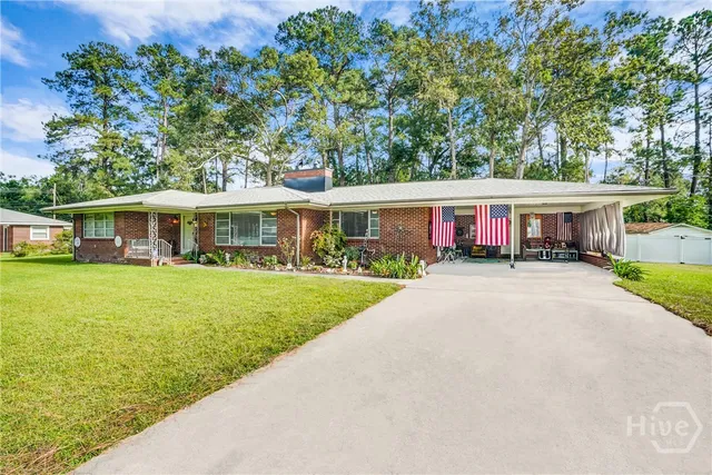 $365,000 | 97 Azalea Avenue, Savannah, GA 31408