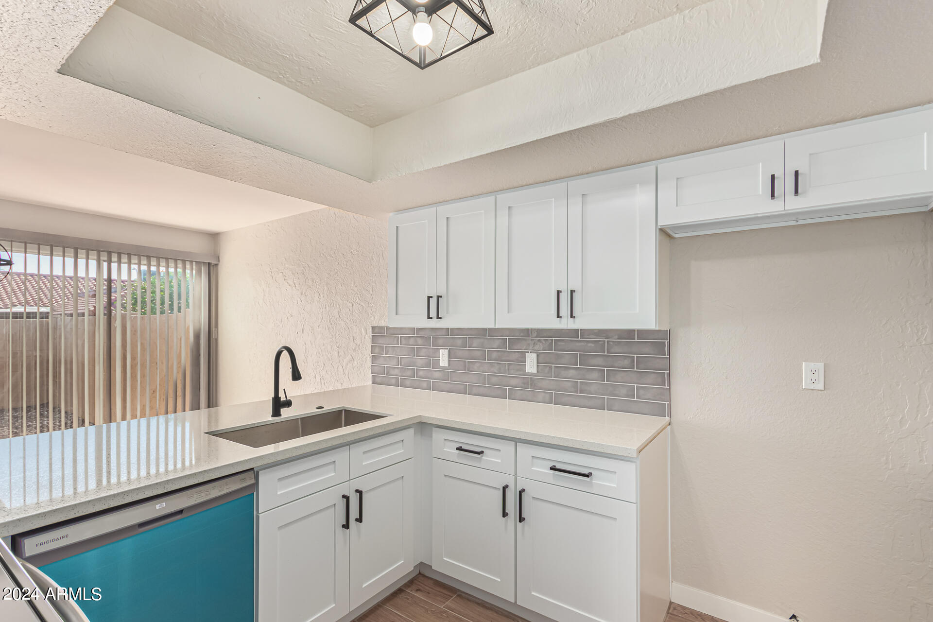 11611 South Ki Road Phoenix, AZ 85044 - Photo 14 of 27 16 - Ki