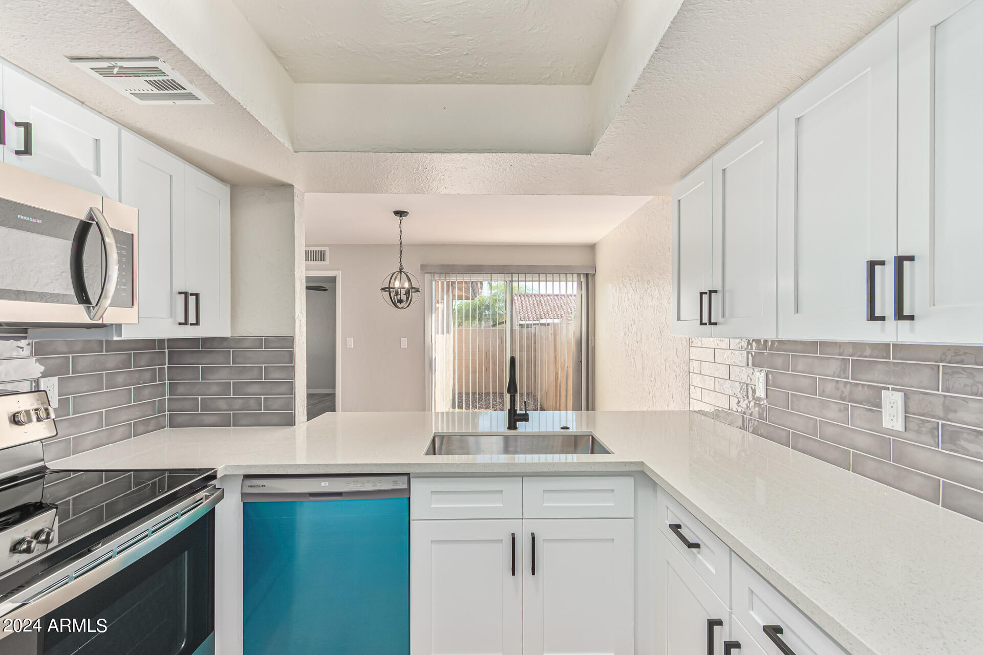 11611 South Ki Road Phoenix, AZ 85044 - Photo 16 of 27 18 - Ki