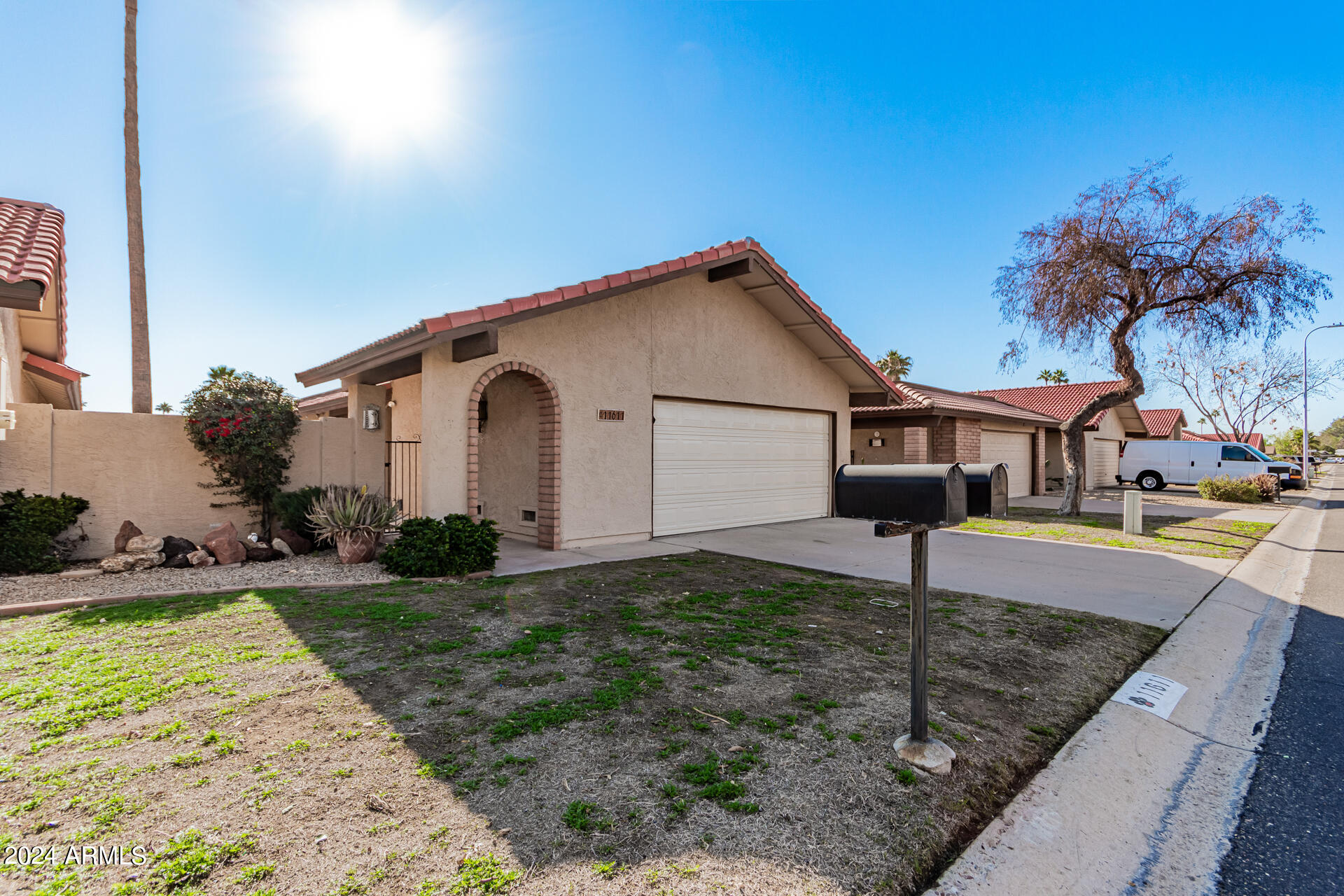 11611 South Ki Road Phoenix, AZ 85044 - Photo 3 of 27 05 - Ki