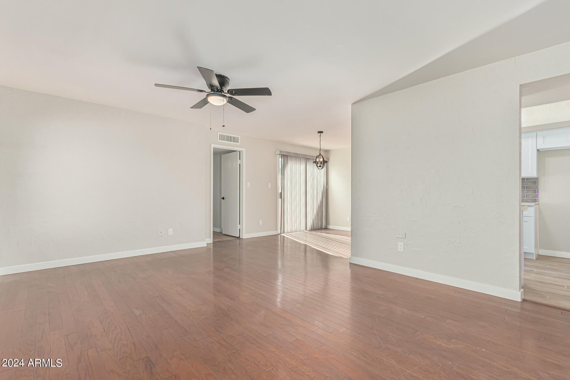 11611 South Ki Road Phoenix, AZ 85044 - Photo 5 of 27 07 - Ki