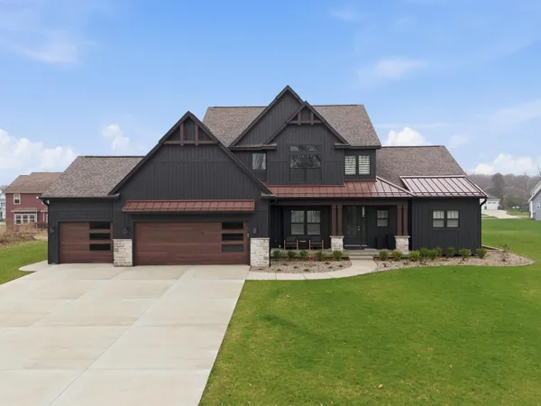 $895,000 | 7746 Cors Cv Street, Kalamazoo, MI 49009