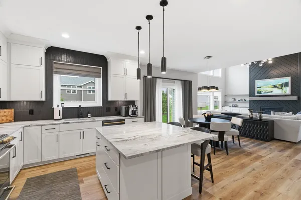 $895,000 | 7746 Cors Cv Street, Kalamazoo, MI 49009