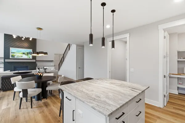 $895,000 | 7746 Cors Cv Street, Kalamazoo, MI 49009