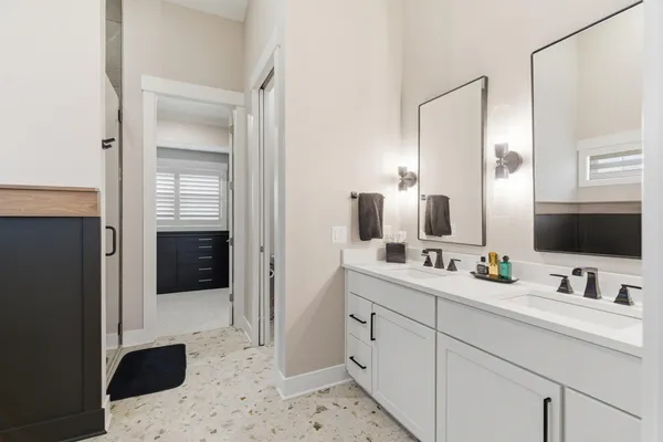 $895,000 | 7746 Cors Cv Street, Kalamazoo, MI 49009