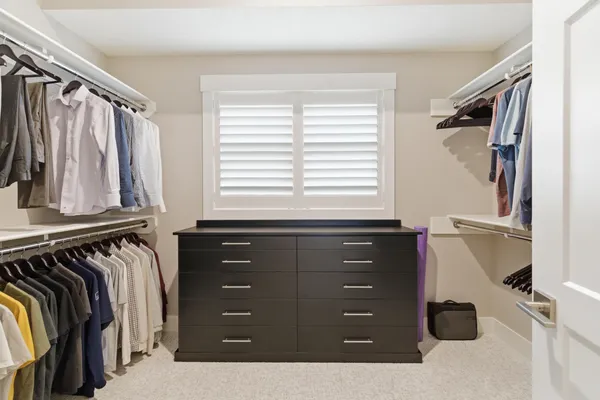 $895,000 | 7746 Cors Cv Street, Kalamazoo, MI 49009