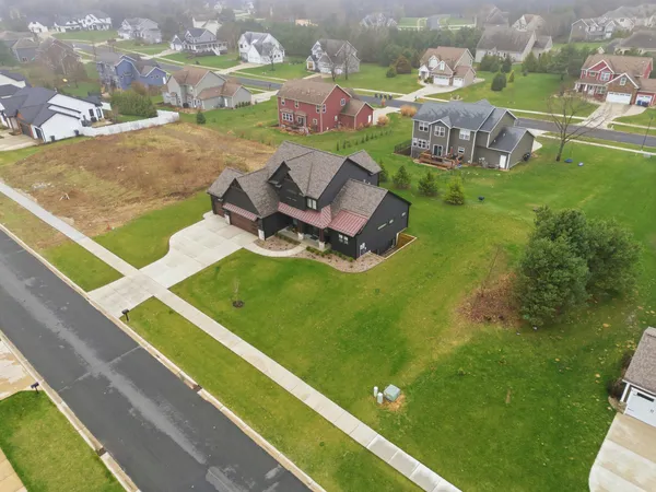 $895,000 | 7746 Cors Cv Street, Kalamazoo, MI 49009