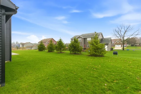 $895,000 | 7746 Cors Cv Street, Kalamazoo, MI 49009