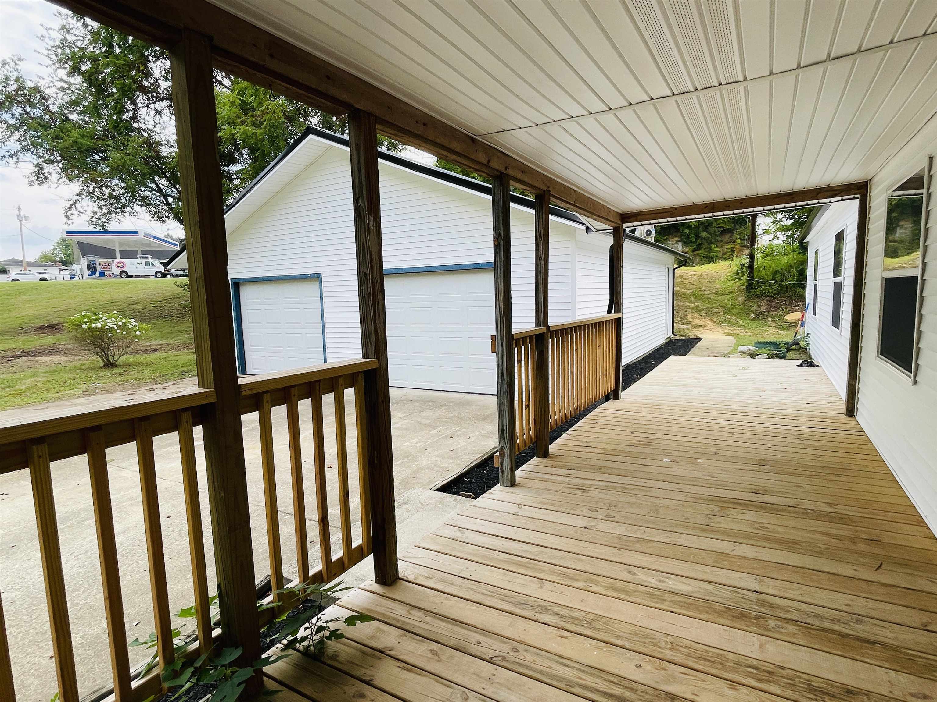 5927 Hicks Road Ashland, KY 41102 - Photo 2 of 39 Gallery Image 2