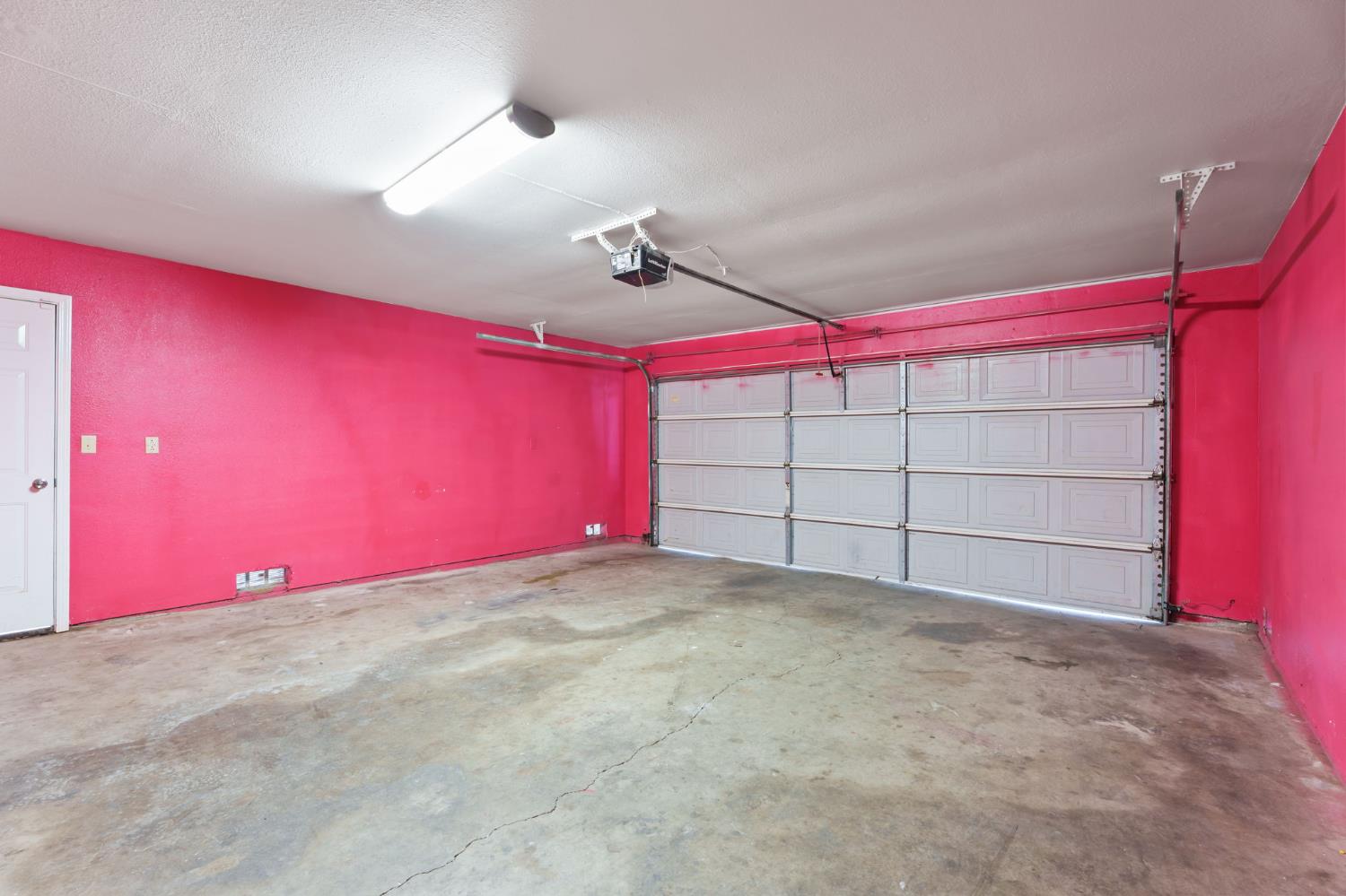 237 East Modoc Avenue Visalia, CA 93291 - Photo 15 of 31 a view of empty room