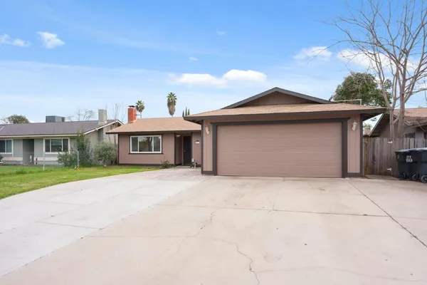 $315,000 | 237 East Modoc Avenue, Visalia, CA 93291