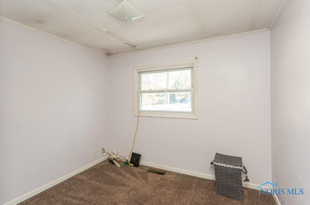 4426 Thackeray Road Maumee, OH 43537 - Photo 17 of 25 Gallery Image 17