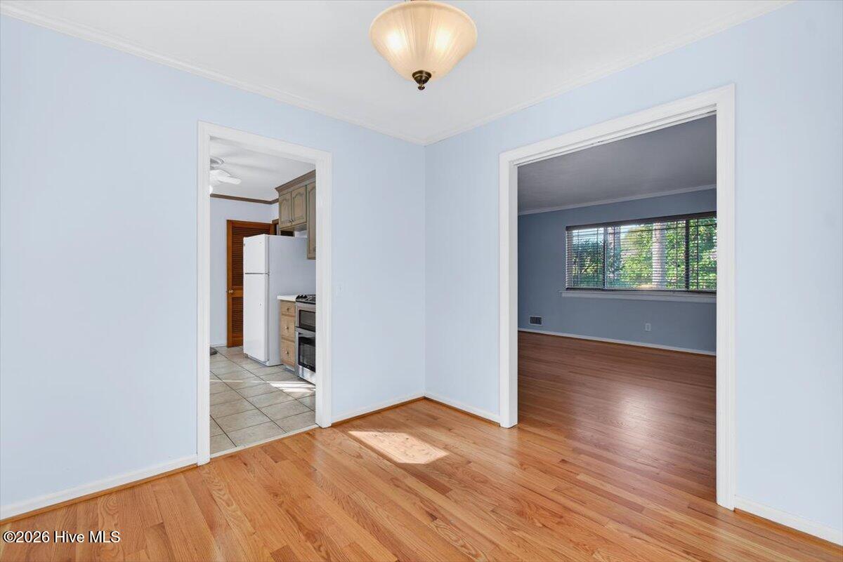 4618 Riplee Drive Wilmington, NC 28405 - Photo 12 of 48 Dining Room To Kitchen and Living Room