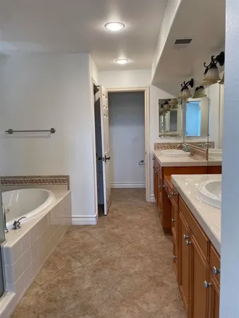 $9,850 | 415 North Cedros Avenue, Solana Beach, CA 92075