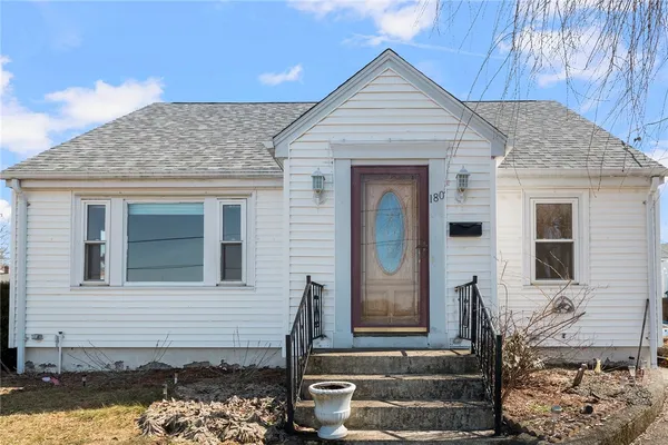 $399,000 | 180 Grassmere Avenue, East Providence, RI 02914