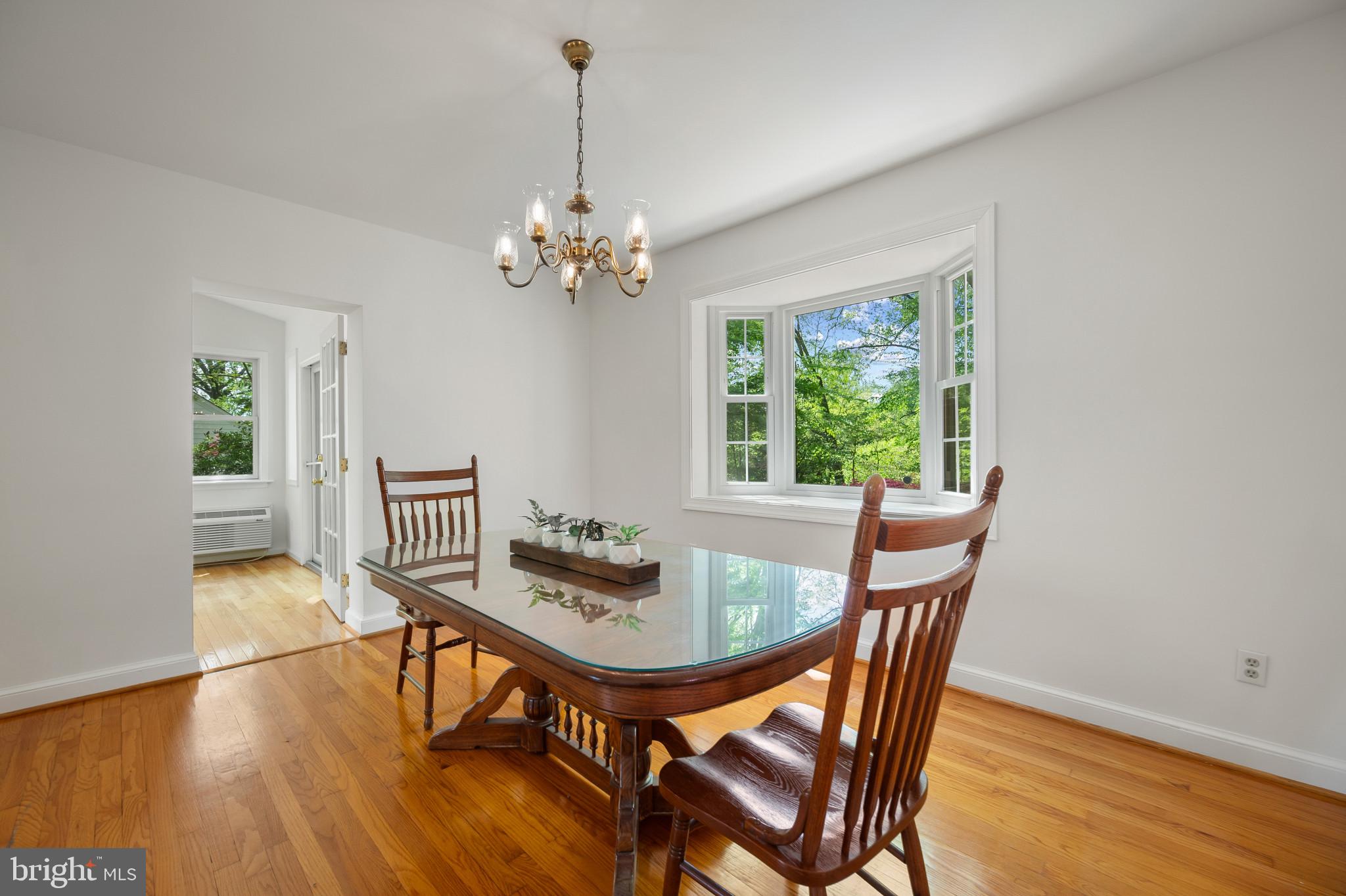 108 Denver Road Silver Spring, MD 20910 - Photo 13 of 35 Dining g room bay window