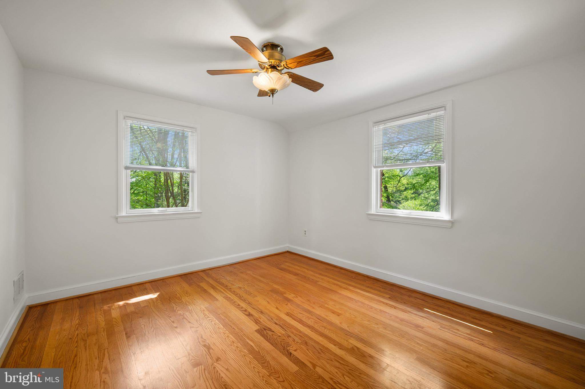 108 Denver Road Silver Spring, MD 20910 - Photo 20 of 35 Bedroom 2 - large and spacious