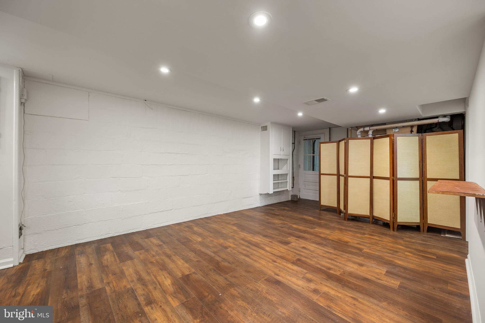 108 Denver Road Silver Spring, MD 20910 - Photo 28 of 35 Basement door to garage