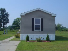 795 Ravencrest Drive Rochester, IN 46975 - Photo 2 of 9