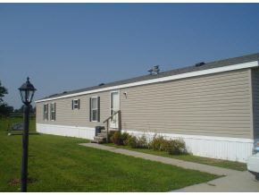 795 Ravencrest Drive Rochester, IN 46975 - Photo 3 of 9